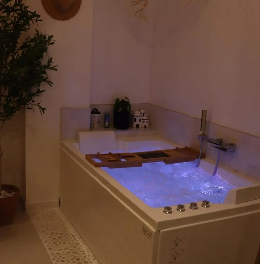 Apartment Loveroom Mykonos Avec Balneotherapie Toulon