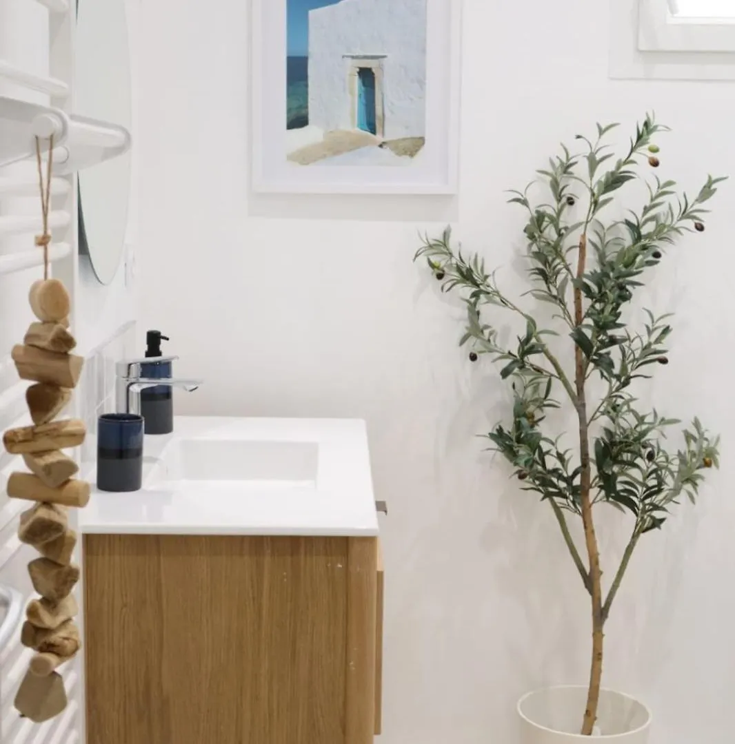 Loveroom Mykonos Avec Balneotherapie Toulon 0*,  France