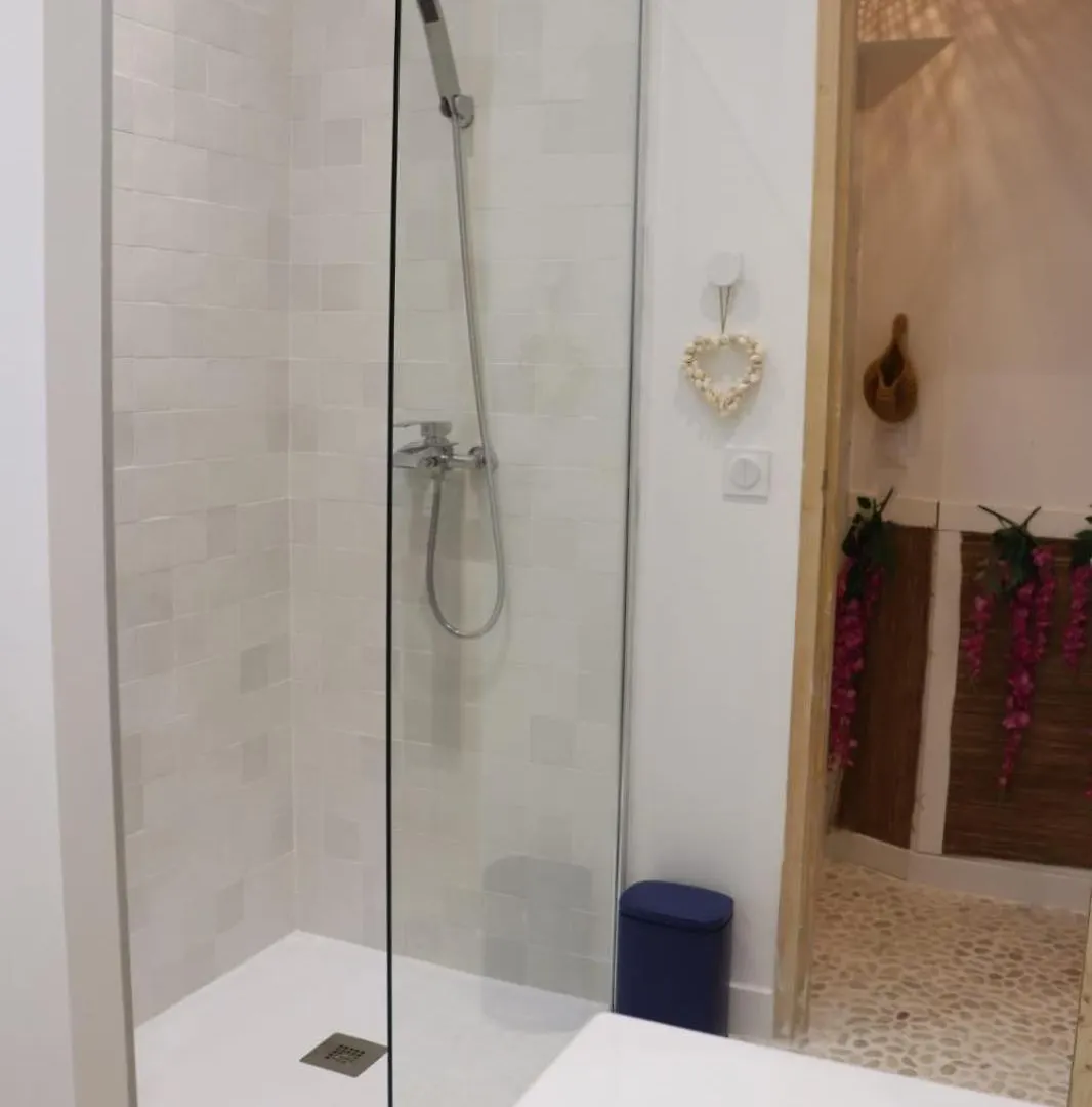 Apartment Loveroom Mykonos Avec Balneotherapie Toulon