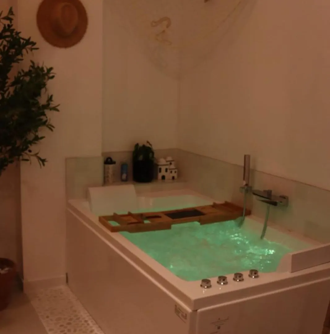 Loveroom Mykonos Avec Balneotherapie Toulon France