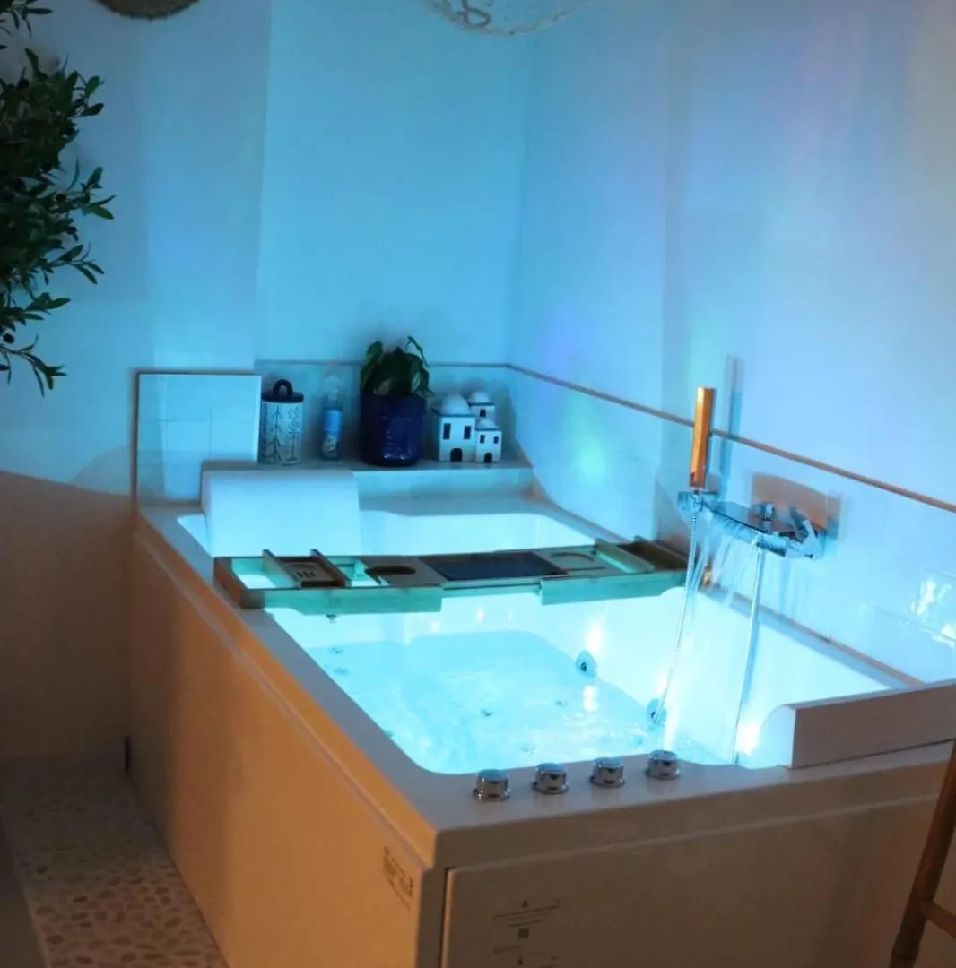 Apartment Loveroom Mykonos Avec Balneotherapie Toulon